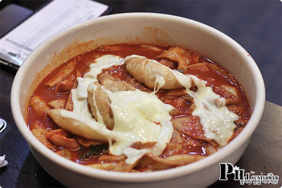 신당맛집-연예인들과 매스컴에서 인정한 매운 떡볶이 -엽기떡볶이