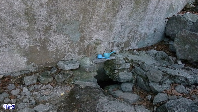 2011.12.17 (토) 산과야생화 카페 삼각산 숨은벽 송년산행의 날에...