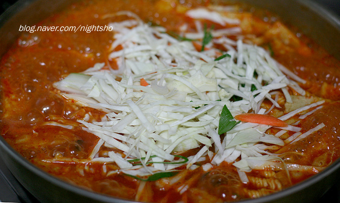 [분식집요리]분식집 완소메뉴 라볶이만들기 - 떡볶이,