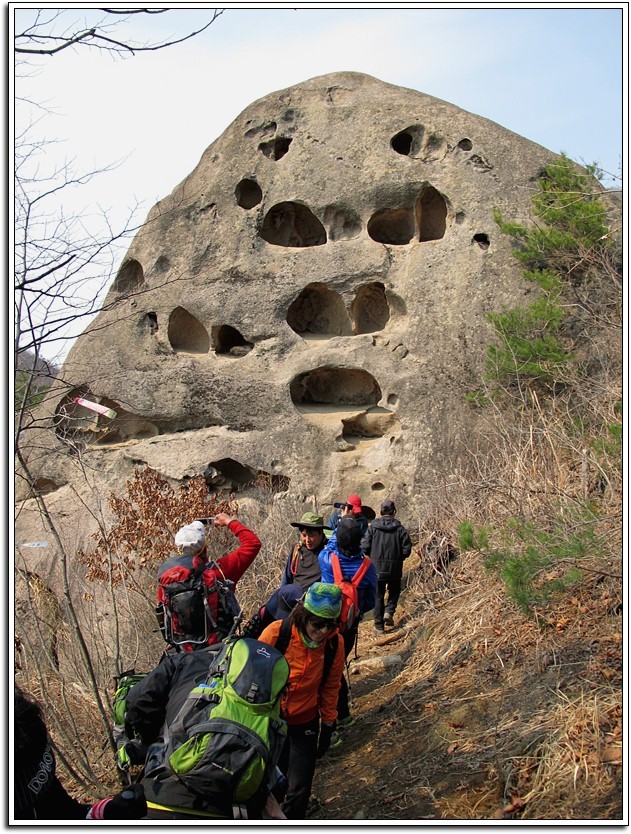 f15250. 해골바위에서 저마다 기념촬영을