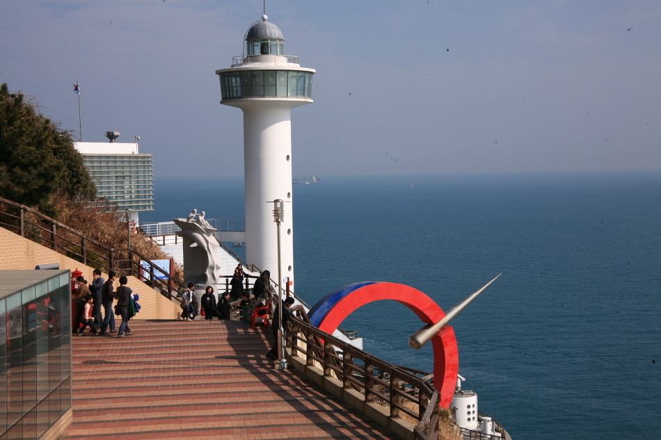 태종대에서 눈물을 삼키다
