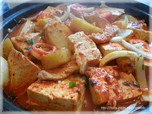 두부 두모면 땡~~돼지고기 감자 두부 두루치기~~~