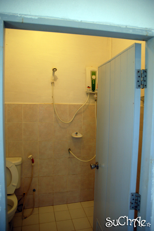 17626D4E4E96932717CE9C