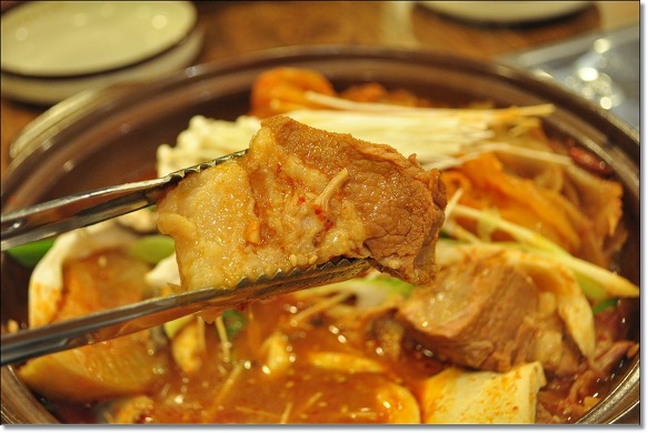 명동맛집/오모가리김치찌개★ 푹익은 묵은지 김치찜에 밥한그릇이 뚝딱~~ 김치찌개전문점