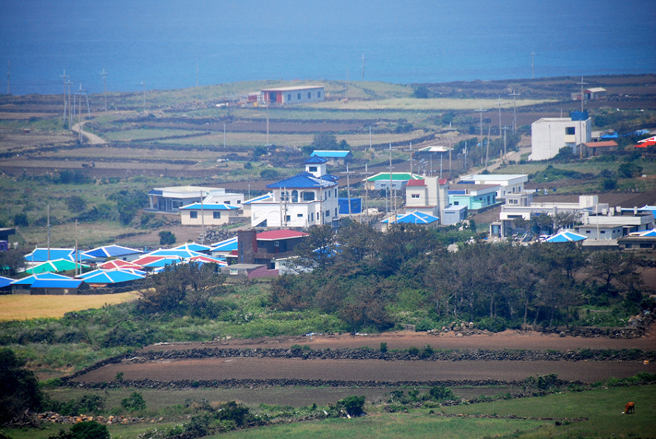 제주도 여행 - 섬속의 섬 우도의 우도봉을 오르며 바라본 성산일출봉과 제주바다.. 그리고, 사람풍경.. ^^