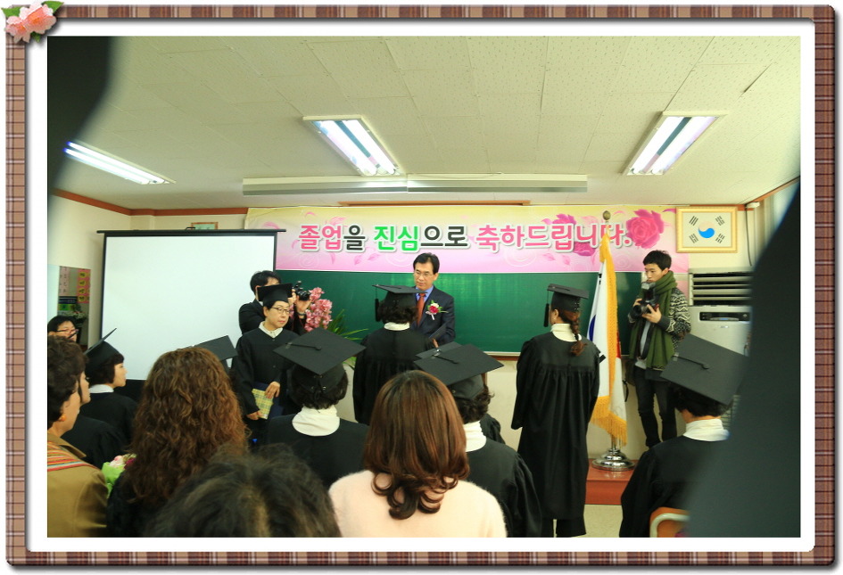 22773D4E54DF1D5A2D69F9