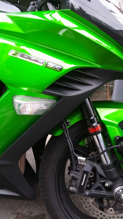 Z1000SX - 파인뷰 블랙박스 진동원인 및 위치수정