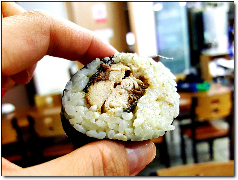 [제주여행] 제주올레시장의 명물, 꽁치김밥 드셔보셨어요?