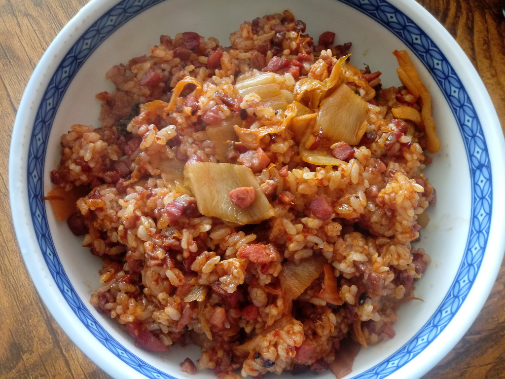 훈제오리김치볶음밥