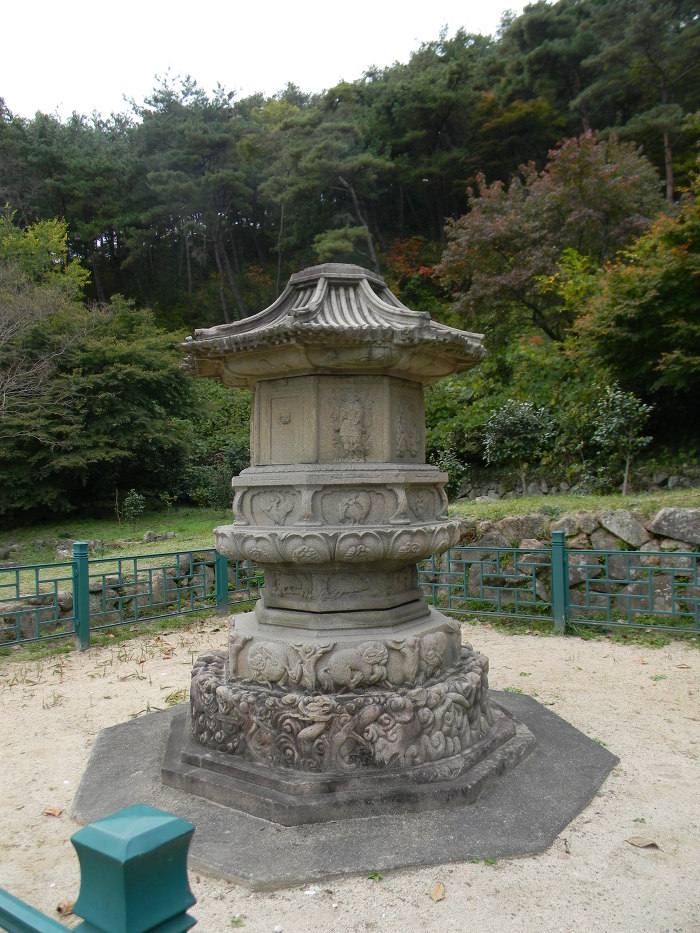 화순 쌍봉사의 오랜 보물들 ~~~ (철감선사탑비, 철감선사탑, 3층 목탑인 대웅전)