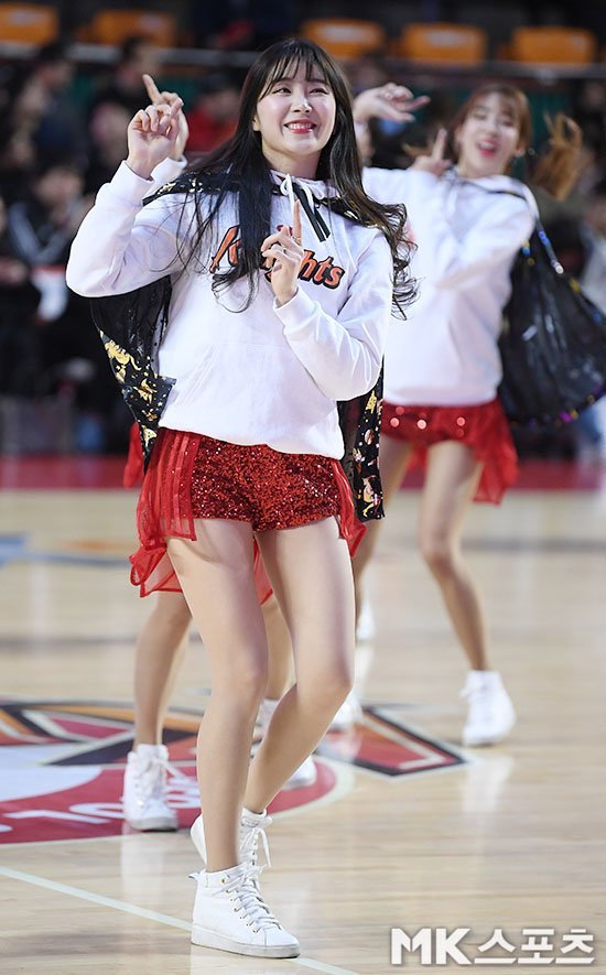 SK 치어리더 안지현