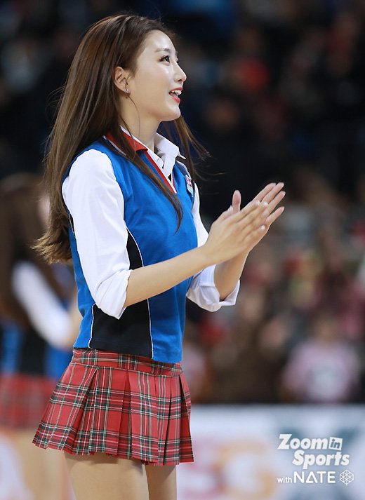 SK 나이츠 치어리더 윤요안나
