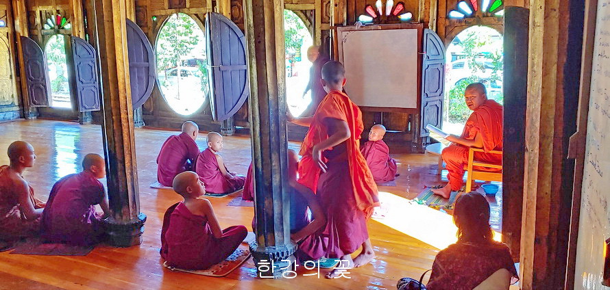 쉐양삐 수도원(Shwe Yan Pyay Monasstery)-1