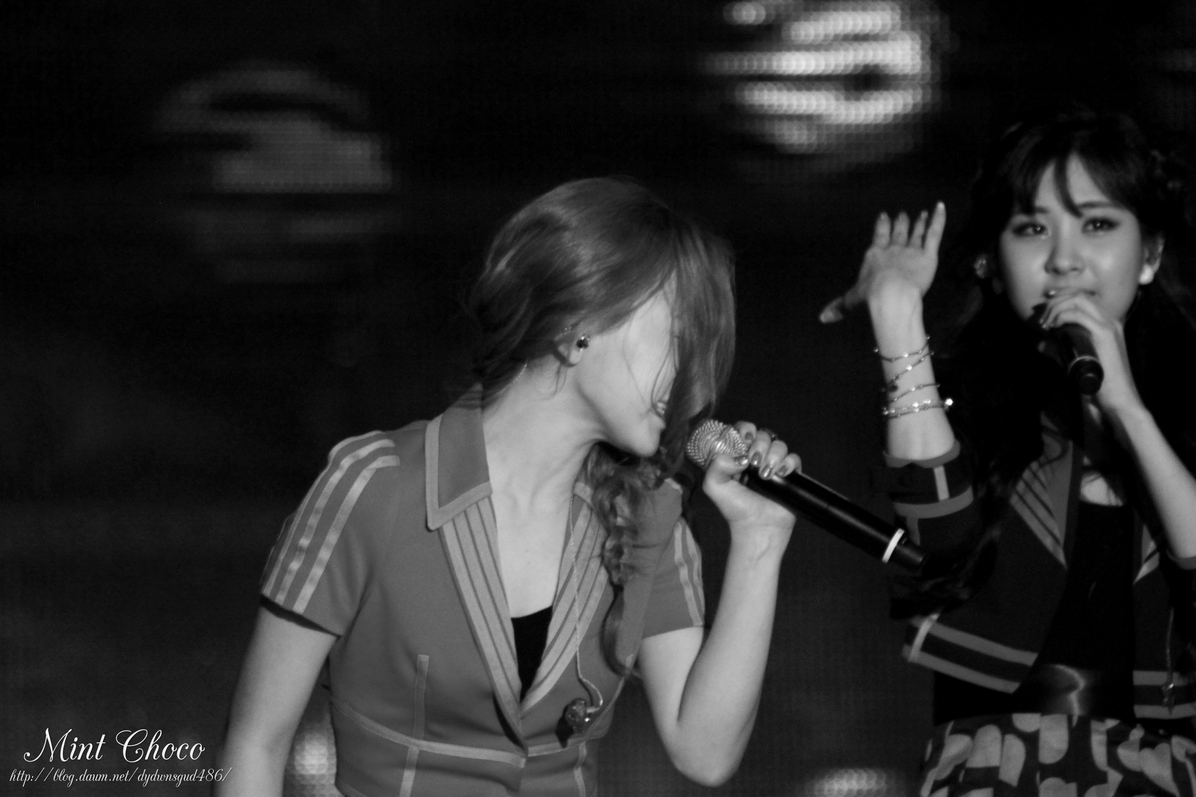 [PIC][30-05-2013]TaeTiSeo biểu diễn tại "PyeongTaek Concert" vào tối nay 23534D3851A7B77B2F2451